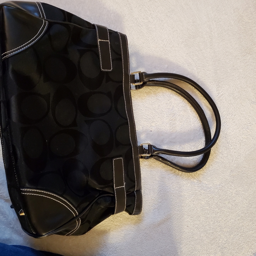 Handbag 👜🍒 - Picture 6 of 11